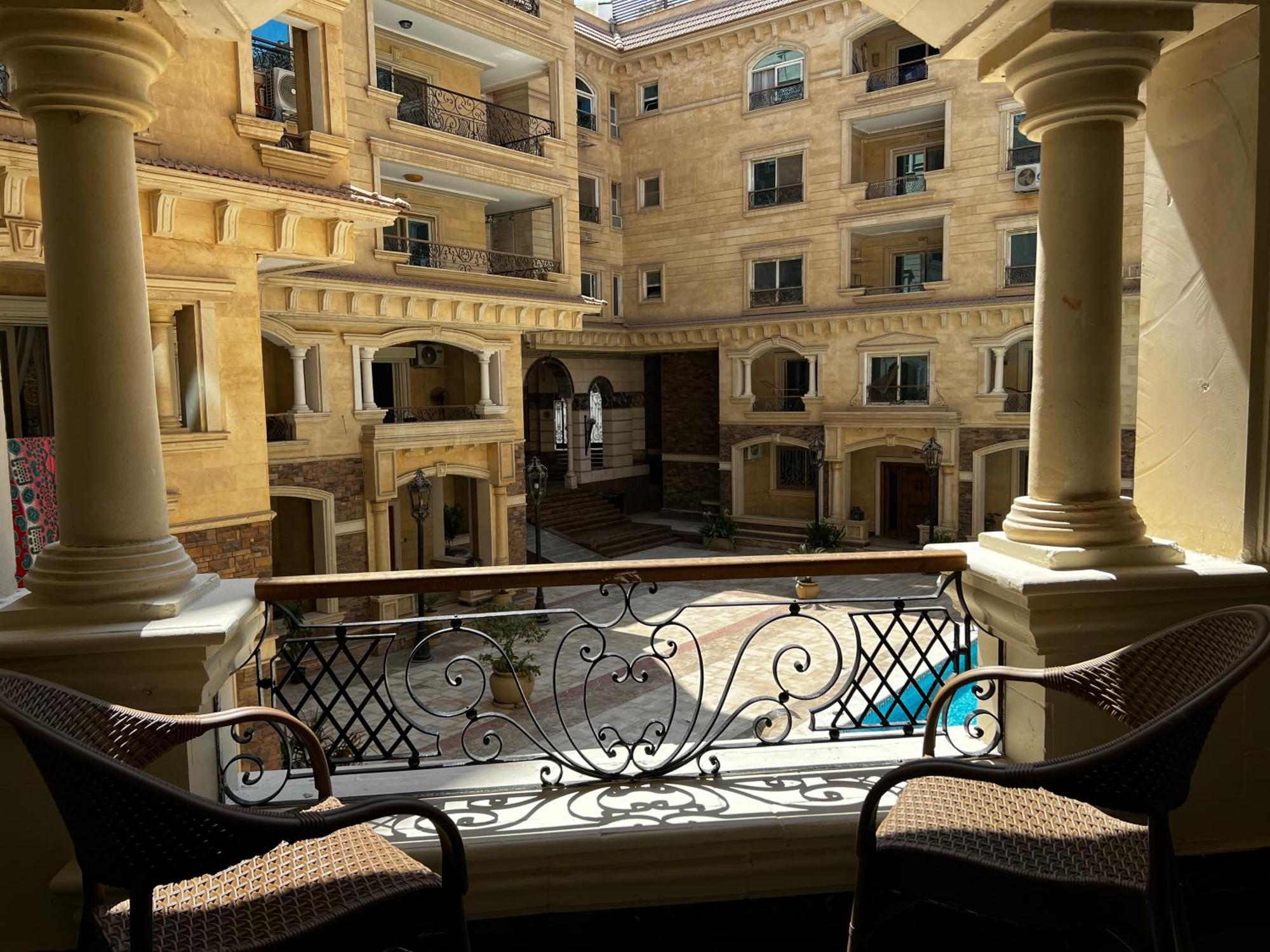 Onyx Pyramids Boutique Hotel Al Kawm al Akhdar Exterior photo