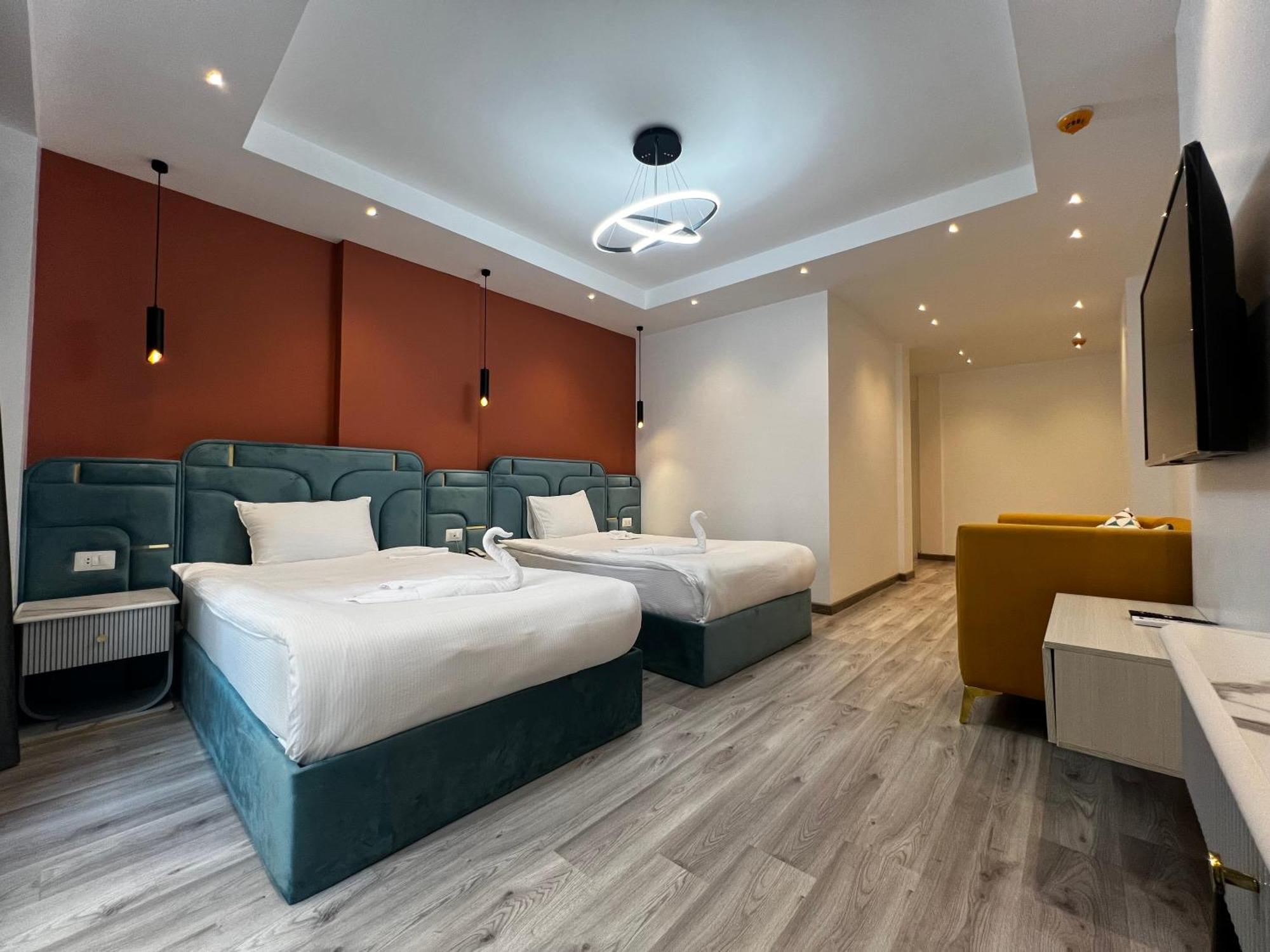 Onyx Pyramids Boutique Hotel Al Kawm al Akhdar Exterior photo